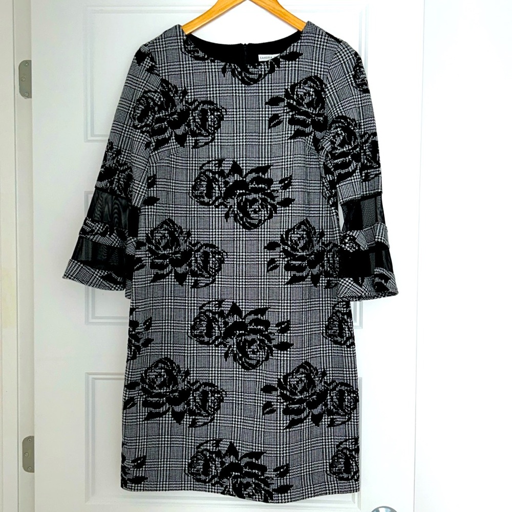 Brand new Sandra Darren dress size 8